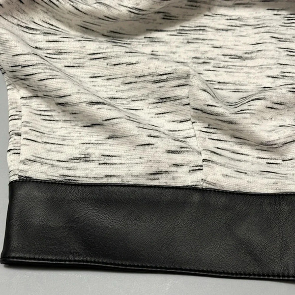 Rock & Republic Knit Zippered Mini Skirt With Leather Trim‎ Size Small - Picture 9 of 10